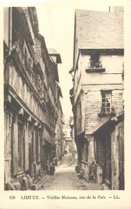 France Lisieux Paix typical street view