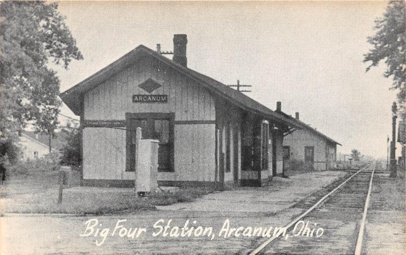 E27/ Arcanum Ohio Postcard c1940s Big Four Railroad Station Depot Greenville