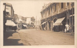 Lot352  ciudades chilenas valparaiso chile real photo