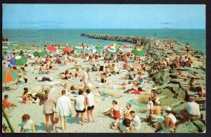 New Jersey OCEAN CITY Beach Scene and Jetties pm1960 - Chrome