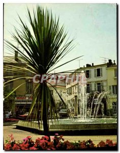 Modern Postcard Les Sables d'Olonne Vendee Fountain