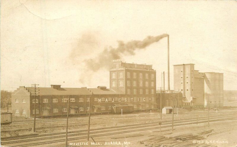 Missouri Aurora Majestic Mill Hinchley RPPC Photo Postcard 22-6330