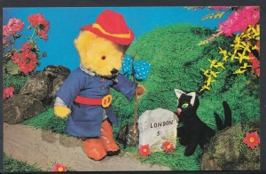 Children Postcard - Childs Toys - Dolls Fairy Tale Scene - Puss In Boots DR19