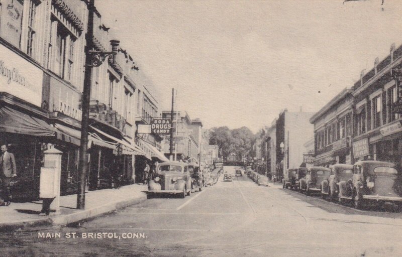 BRISTOL , Connecticut, 1930s ; Main Street