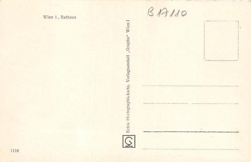 B17110 Wien Rathaus austria