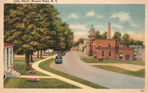 Vintage Postcard 1947 Lake Street Roadway Trees Houses Rouses Point New York NY