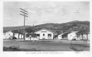 RPPC SUN VALLEY AUTO COURT PENTICTON BC CANADA COLA SIG REAL PHOTO POSTCARD 1953