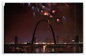 Spectacular St. Louis Riverfront The Gateway Arch July 4th Fireworks Postcard