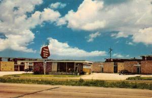 NEW ORLEANS, LA Louisiana   TOWN HOUSE MOTOR HOTEL  40's Car  ROADSIDE Postcard
