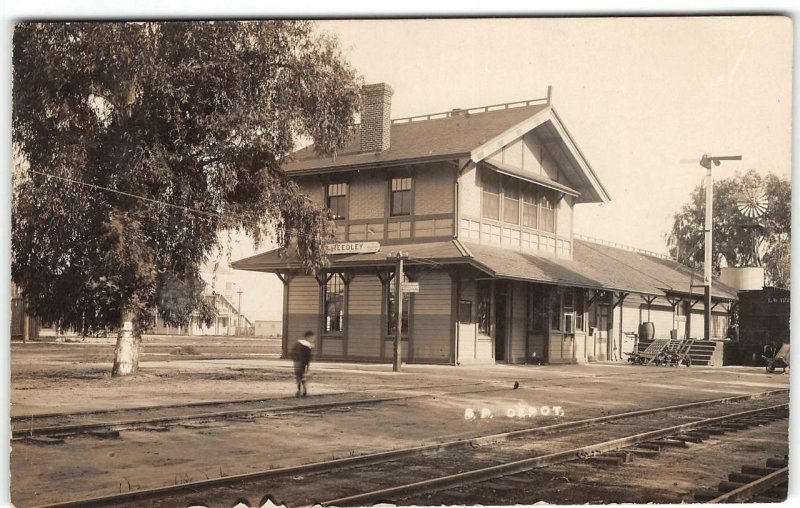 RPPC Railroad Depot REEDLEY, CA Southern Pacific Fresno County 1908 Besaw Photo