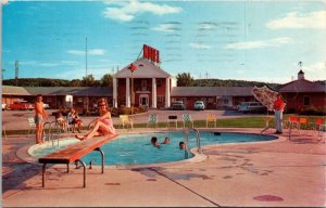 General Lafayette Motel King Prussia Pennsylvania PA Swimming Pool Postcard PM