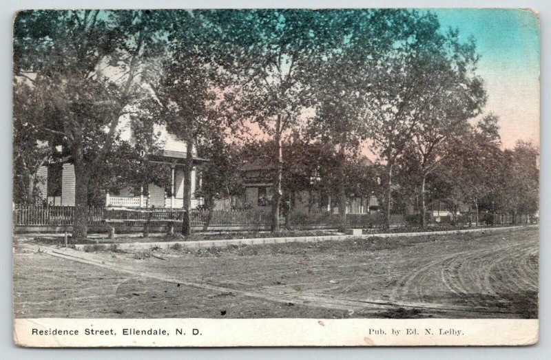 Ellendale ND~Residential Street~Victorian Homes on Dirt Road~Ed N Leiby Pub~1911 