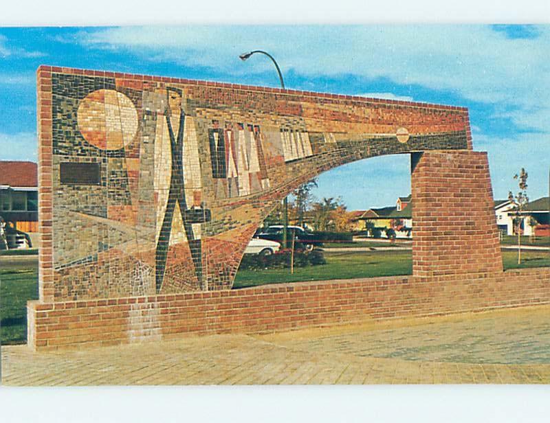 Unused Pre-1980 MONUMENT SCENE Medicine Hat Alberta AB F1530