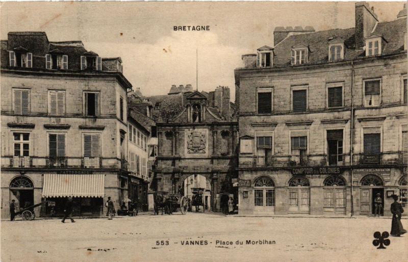 CPA Bretagne - VANNES - Place du Morbihan (293670)