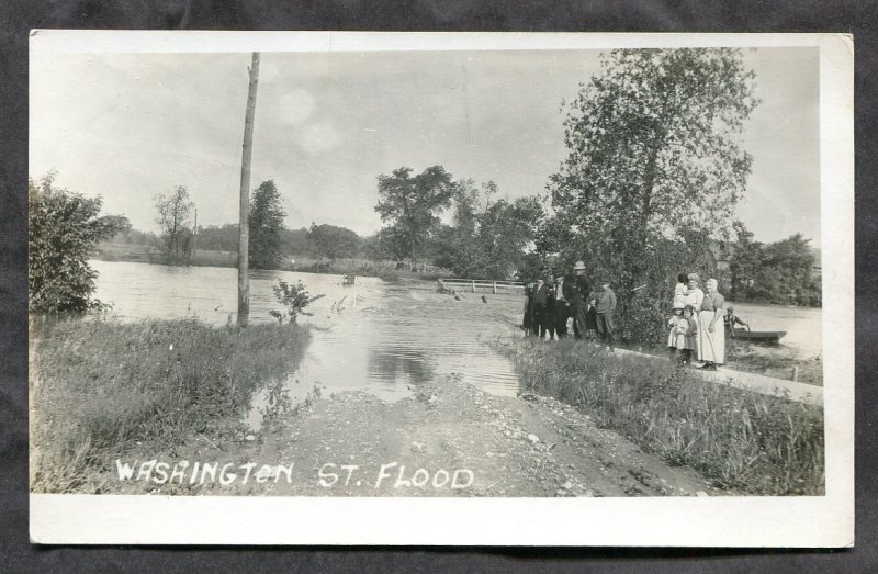 dc1865 - No ID 1910s Washington Street Flood. Photo Postcard