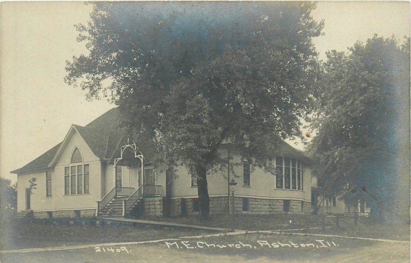 Postcard RPPC C-1910 Illinois Ashton M.E. Church Childs #21409 IL24-496
