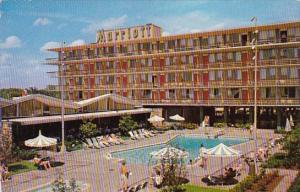 Washington DC Marriott Motor Hotel Hot Shoppes Restaurant With Pool