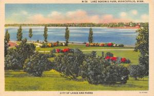 MINNEAPOLIS, MN Minnesota    LAKE NOKOMIS PARK Scene   c1940's Linen Postcard