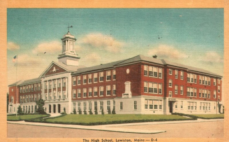 Vintage Postcard 1920's View of The High School Building Lewiston Maine ME