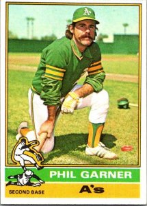 1976 Topps Baseball Card Phil Garner Oakland Athletics sk13390