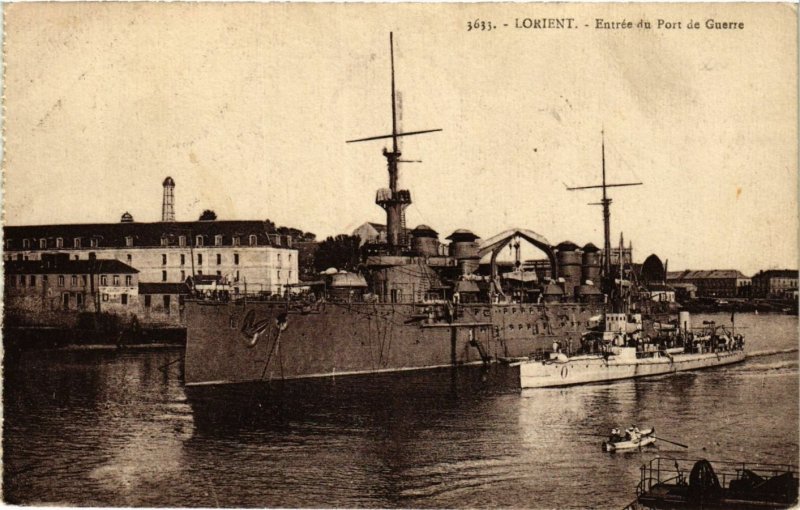 CPA LORIENT - Entrée du Port de Guerre (431062)