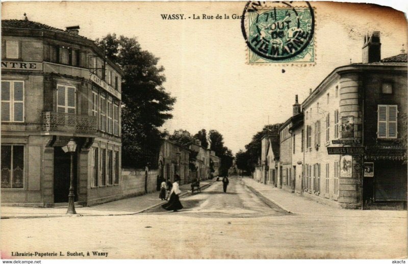 CPA WASSY - La Rue de la Gare 368578