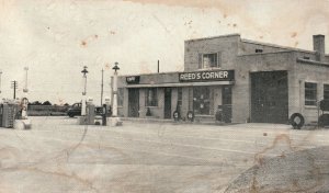 Vintage Postcard Reed's Corner Gas Station Shell Product Wholesale Missouri