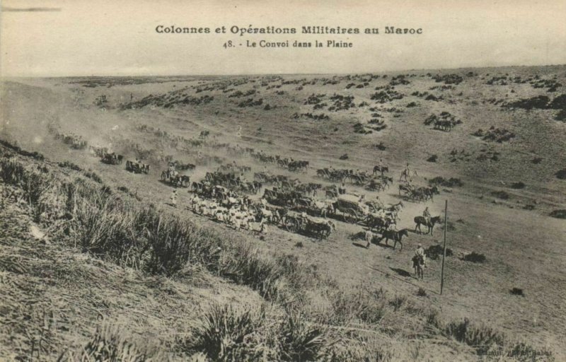 CPA AK Militaire MAROC Colonnes et Operations Militaires - Le Convoi (92372)