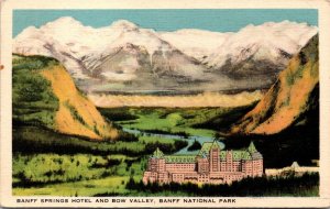 VINTAGE POSTCARD BANFF SPRINGS HOTEL & BOW VALLEY BANFF NATIONAL PARK 1930s