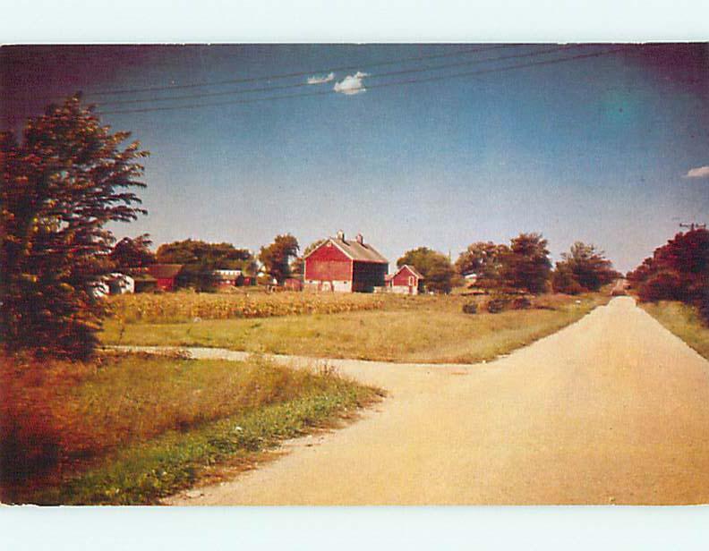 Unused 1950's GREETINGS FROM - RED BARN BY THE ROAD Middletown New York NY t4616