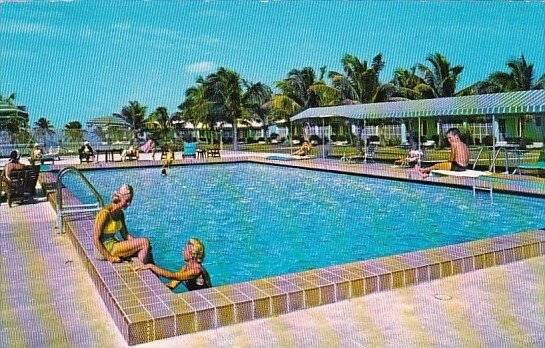 Florida Islamorada Swinmming Pool PLantation Yacht Harbor Resort In The Flori...