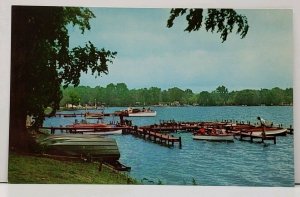 NY Bemus Point on Lake Chautauqua, NORTON'S BOAT LIVERY Postcard H1