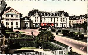 CPA CABOURG - Le Casino et le Grand Hotel (422485)