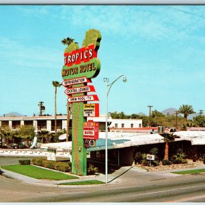 c1960s Phoenix, AZ Tropics Motor Hotel AAA Sign Agfachrome Photo Bob Petley A205