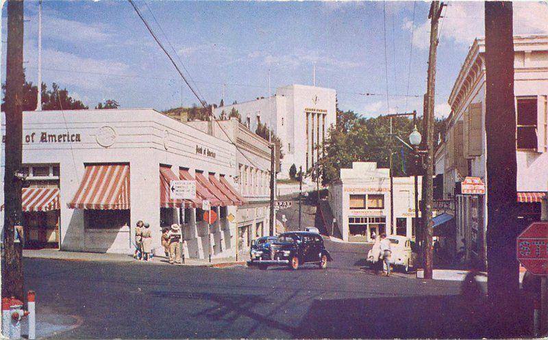 Berry Courthouse Pine Street 1940s Nevada City California Roberts postcard 1258