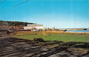 Quebec, Canada   LES MECHINS SHIPBUILDERS YARD  Boats~Wharfs  Postcard