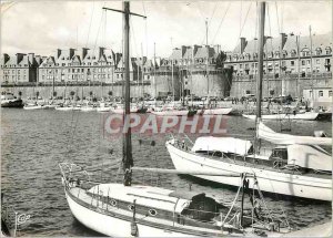 Modern Postcard Saint Malo Cite Corsaire Le Bassin des Yachts