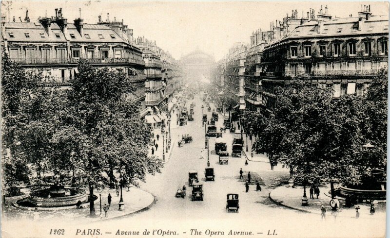 Avenue de l'Opera Paris vintage postcard great 1920s cars