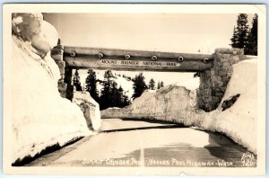 c1940s Washington Naches Pass Hwy RPPC Mt Rainier Park Summit Chinook Ellis A87