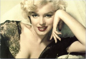 Postcard - Marilyn Monroe close-up wearing black