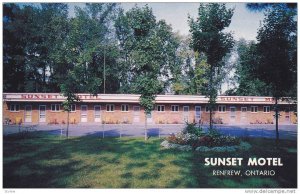 Sunset Motel , Renfrew , Ontario , Canada , 1960s