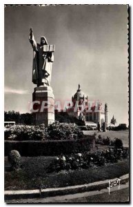 Postcard Old St. Therese Basilica and the Sculptor Robert