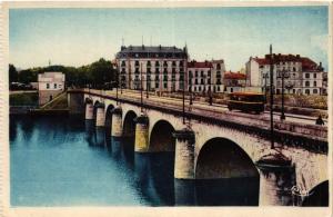 CPA ROANNE Le Pont et le Quai de la Loire (338847)