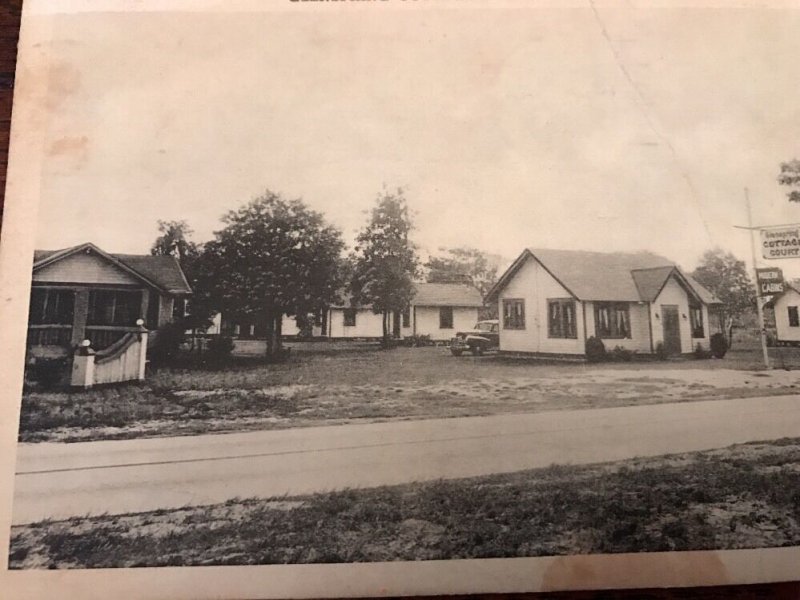 1940s GLENSPRING COTTAGE Court Tampa Florida Roadside Cabin Motel Photo PC 