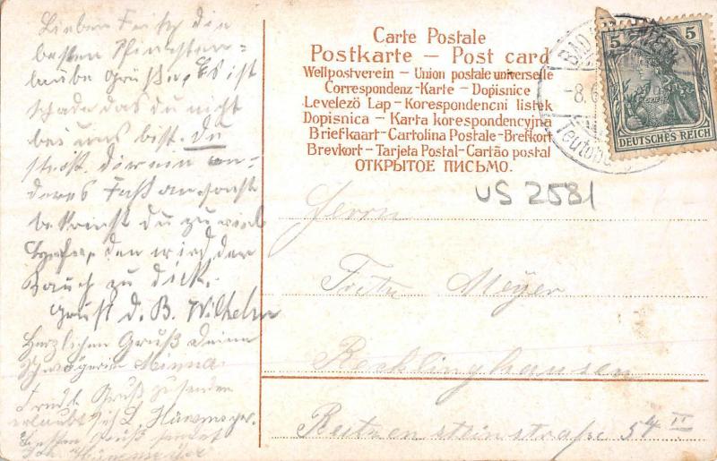 US2581 Man drinking from a Barrel comic artist drunk germany fantasy