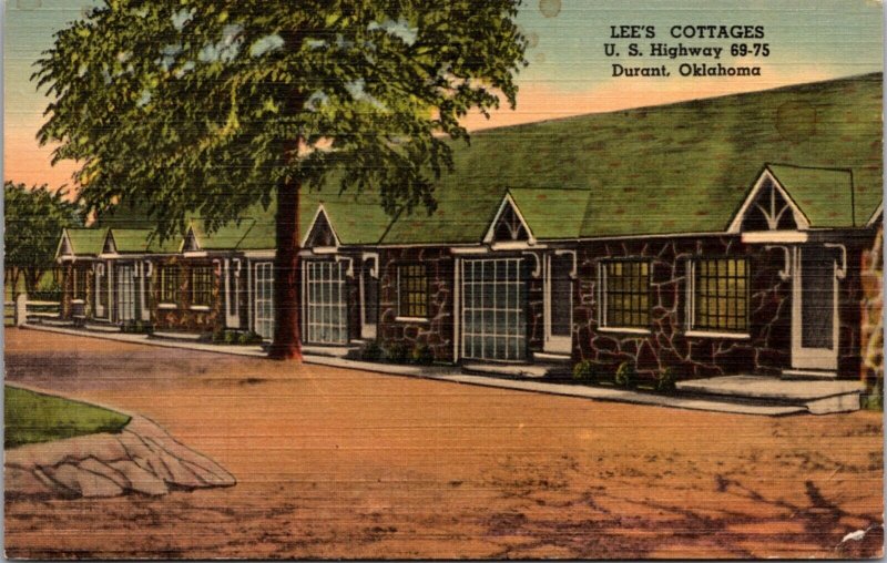 Linen Postcard Lee's Cottages US Highway 69-75 in Durant, Oklahoma