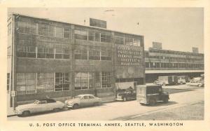 Autos 1956 US Post Office Terminal Annex Seattle Washington postcard 2515