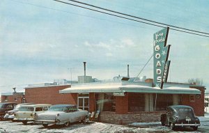 Gunnison Colorado Goad's Fine Foods and Lounge Vintage Postcard AA32994