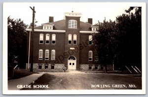 K45/ Bowling Green Missouri RPPC Postcard c40s Grade School Building 231