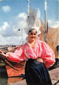 BR27544 La Vendee sablaise etudede cosyume folklore women femmes